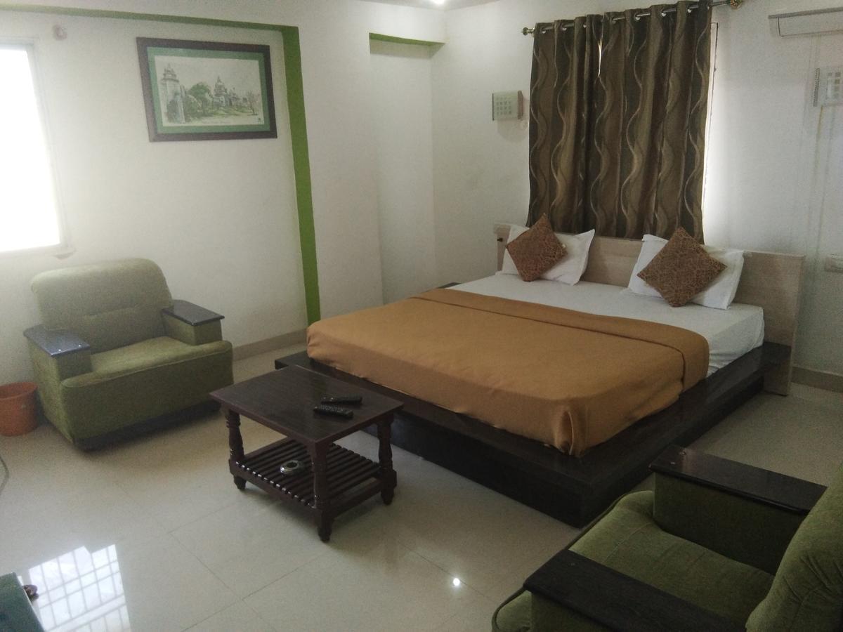 Sairam Residency Tirupati Exterior foto